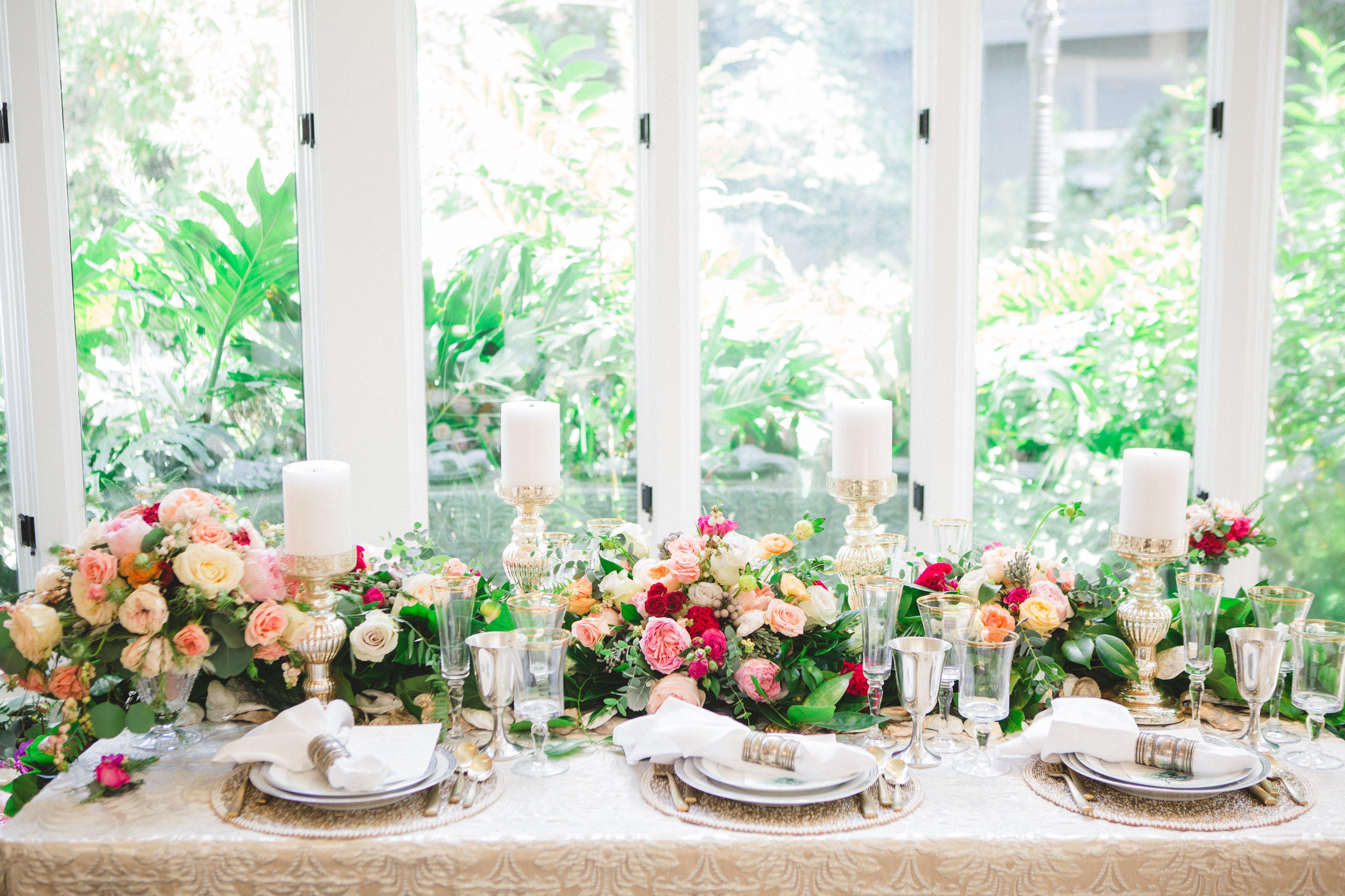 Kimpton Angler'S Hotel South Beach By Ihg Miami Beach Dış mekan fotoğraf A table set for a wedding reception