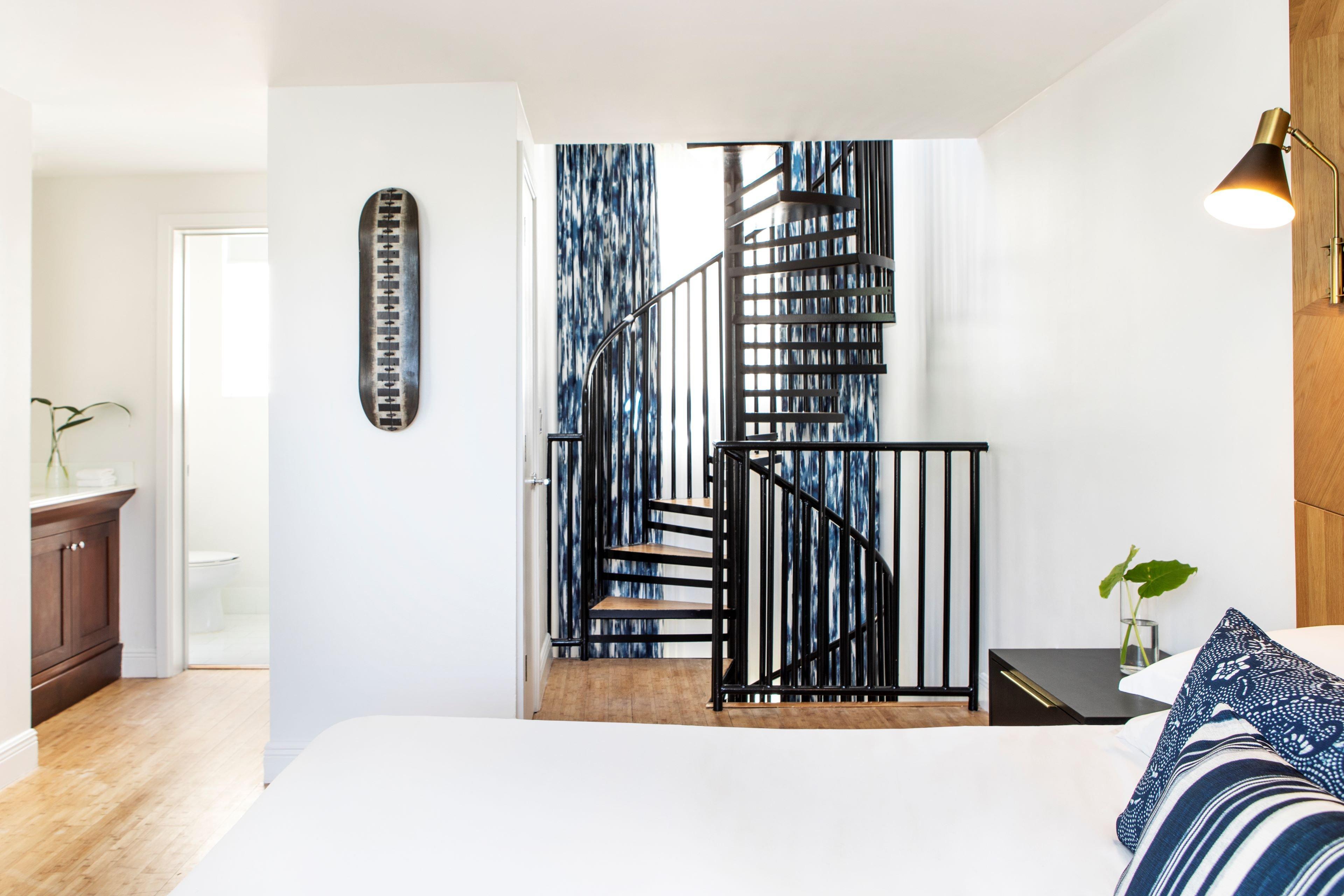 Kimpton Angler'S Hotel South Beach By Ihg Miami Beach Dış mekan fotoğraf Spiral staircase